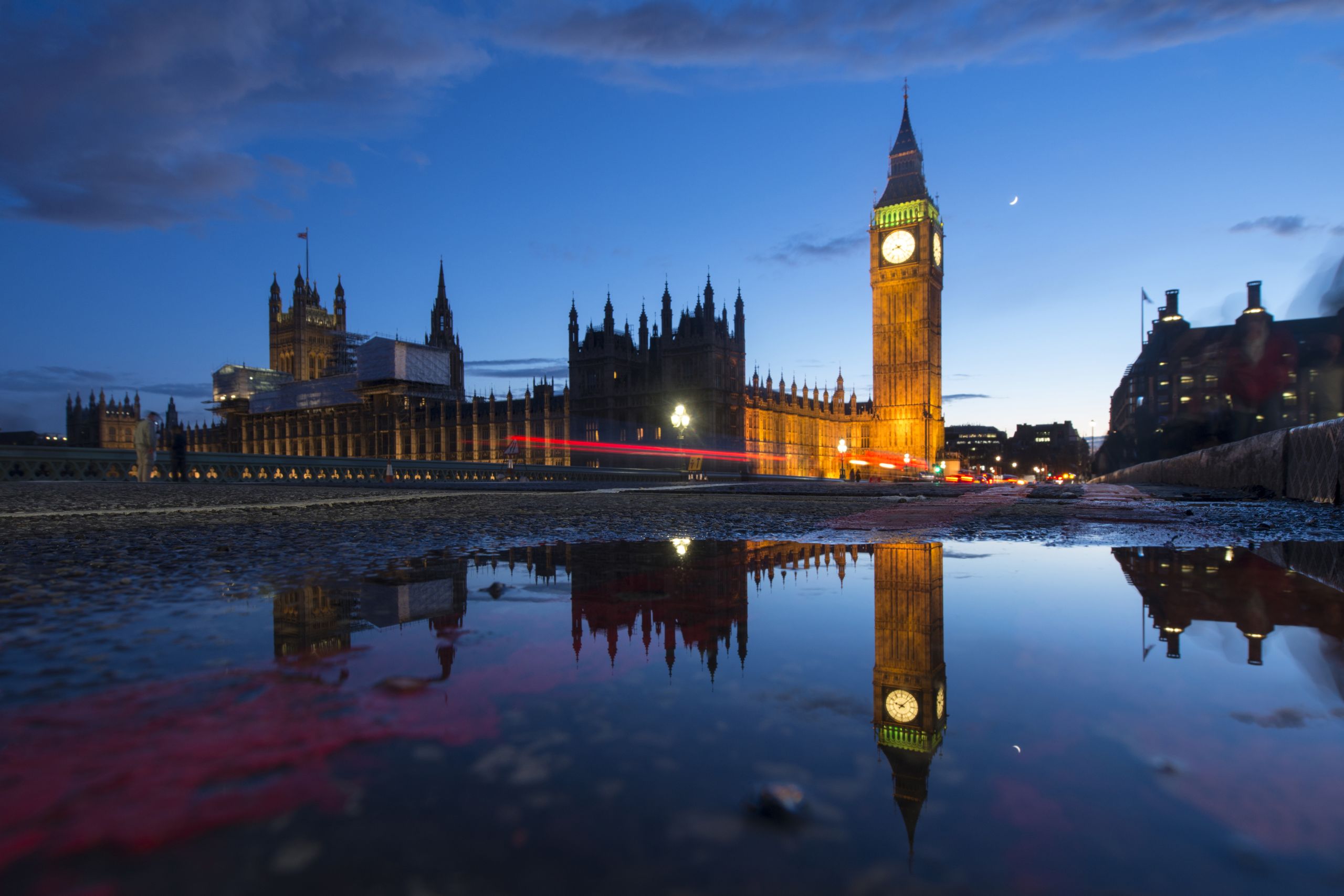 Image of Houses of Parliament and Big Ben taken at night
